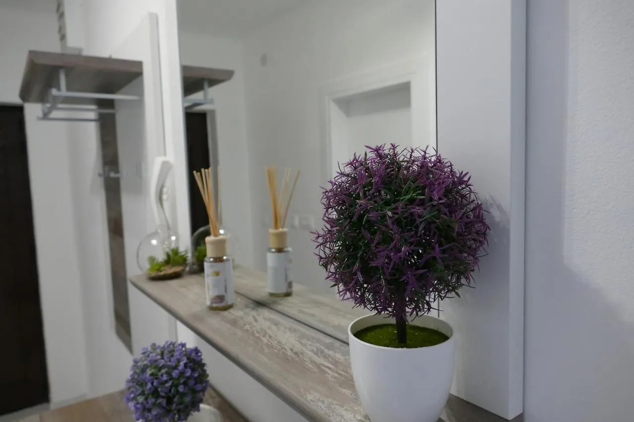 Seafront City Apartment Ana Trogir