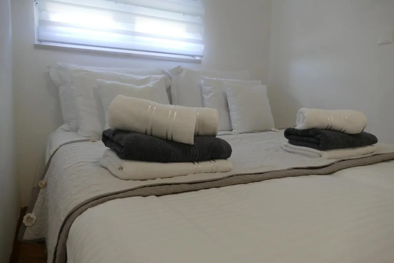 Seafront City Apartment Ana Trogir